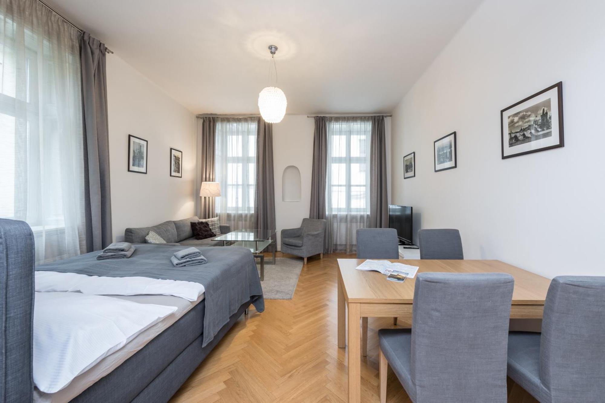 Upscale In Prime Location Near Sights Apartmán *