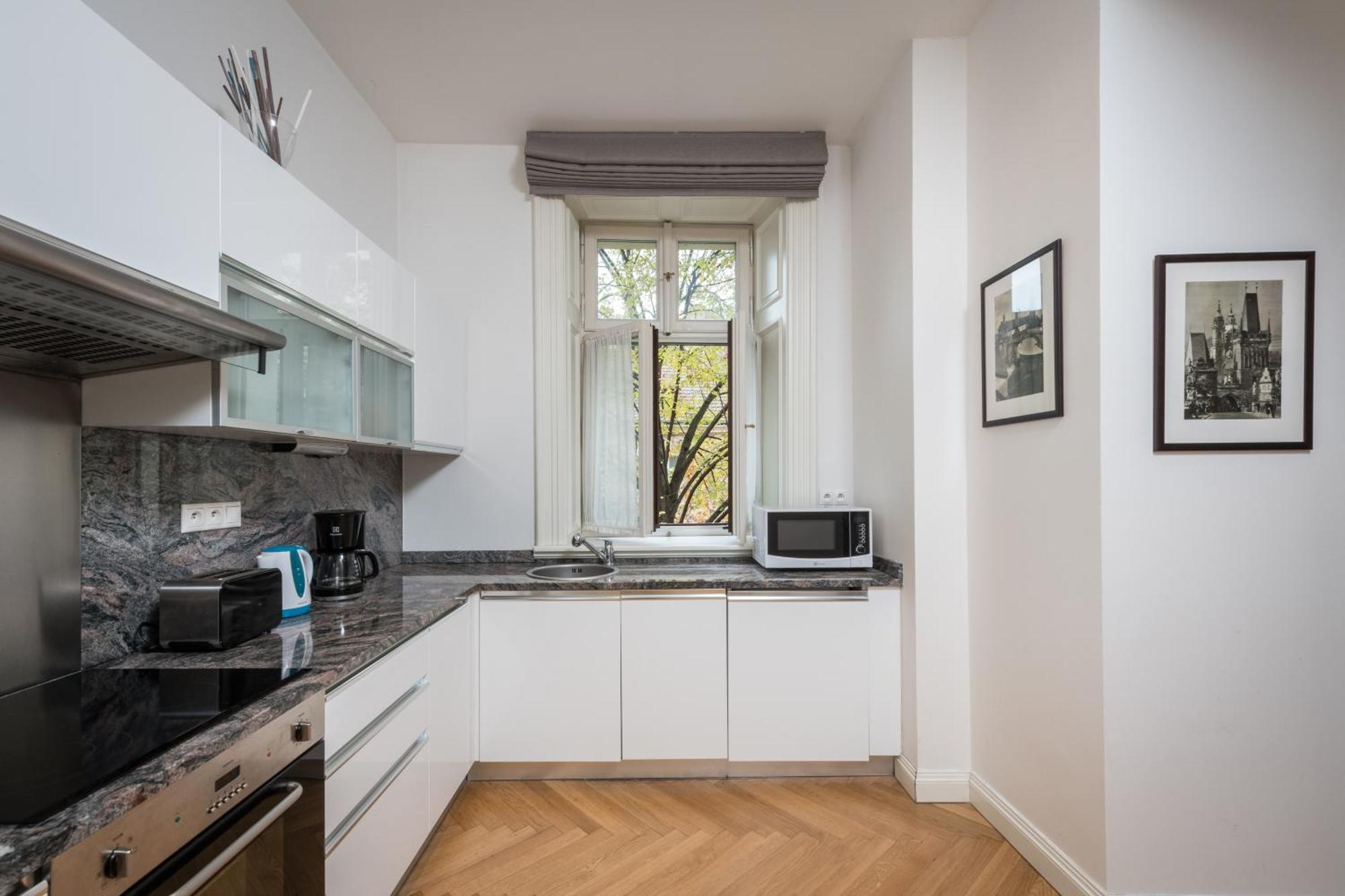 Upscale In Prime Location Near Sights Apartmán *